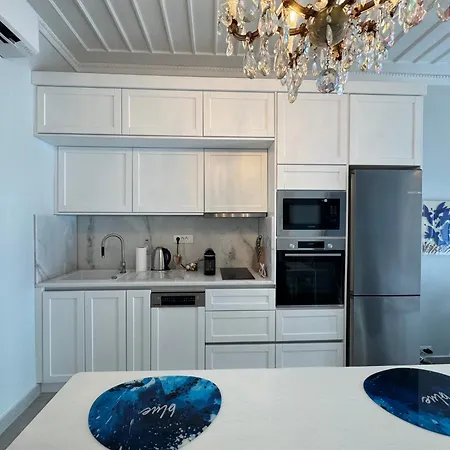 My Crown House, Kastellorizo Port Holiday home *