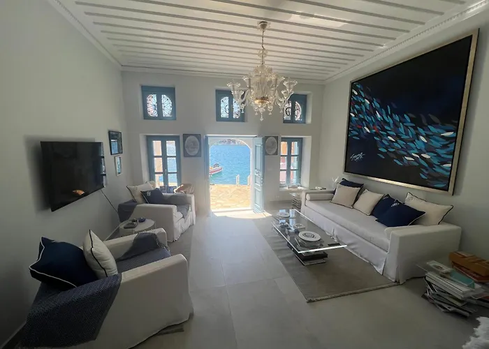 My Crown House, Kastellorizo Port Semesterbostad Meyísti