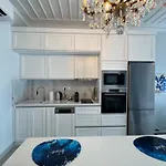 My Crown House, Kastellorizo Port Tatil Evi *