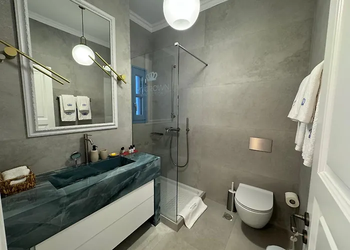 My Crown House, Kastellorizo Port Holiday home *