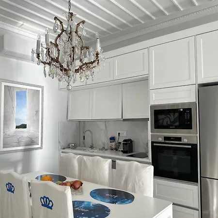 بيت للعطل My Crown House, Kastellorizo Port *